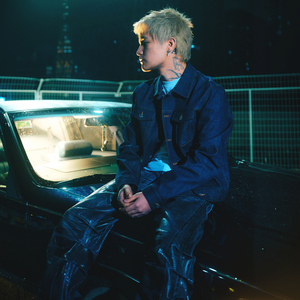 极品黑丝美女光身子赤裸裸自慰黄片
